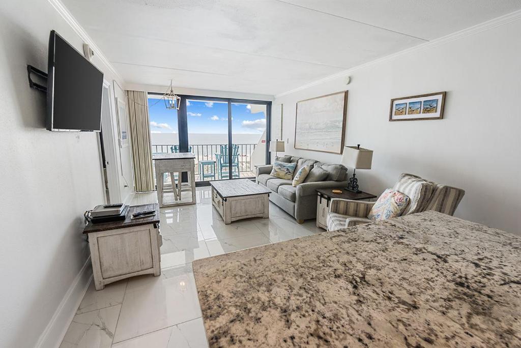 Island Winds East 308 By Albvr - Beautifully Renovated Beachfront Condo & Steps Away From Hangout & More! Gulf Shores Exterior photo
