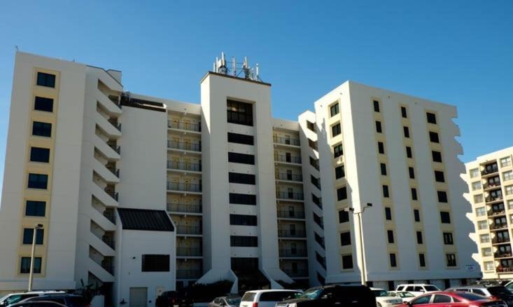 Island Winds East 308 By Albvr - Beautifully Renovated Beachfront Condo & Steps Away From Hangout & More! Gulf Shores Exterior photo