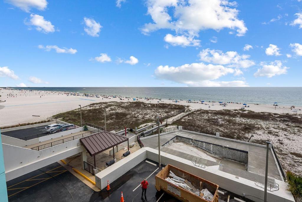 Island Winds East 308 By Albvr - Beautifully Renovated Beachfront Condo & Steps Away From Hangout & More! Gulf Shores Exterior photo