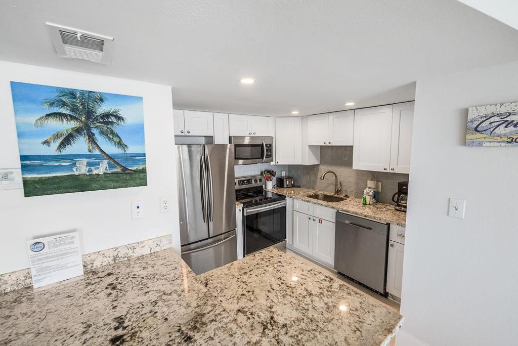 Island Winds East 308 By Albvr - Beautifully Renovated Beachfront Condo & Steps Away From Hangout & More! Gulf Shores Exterior photo